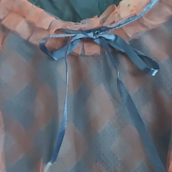 Lola + The Boys Pink and Blue Ruffle Dress Size 6 - Picture 2 of 10